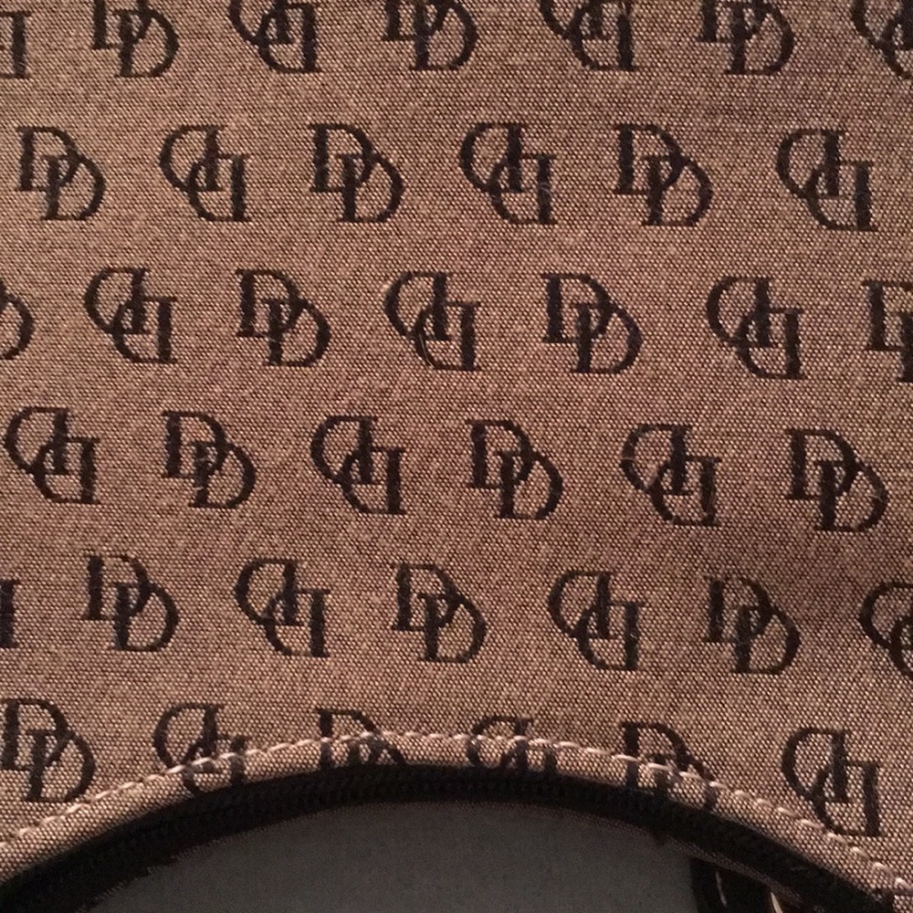 Purse - Picture 9 of 9